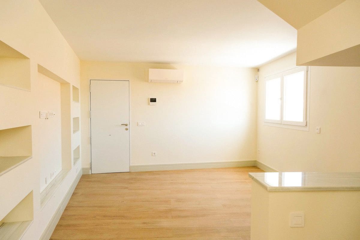 2 makuuhuone Huoneisto myytävänä paikassa Malaga kaupunki - 880 000 € (Ref: 9992178)