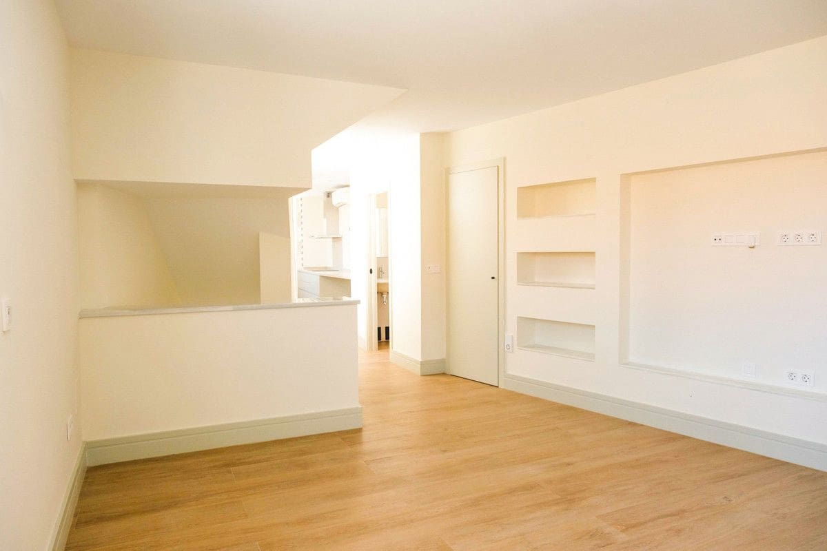 2 makuuhuone Huoneisto myytävänä paikassa Malaga kaupunki - 880 000 € (Ref: 9992178)