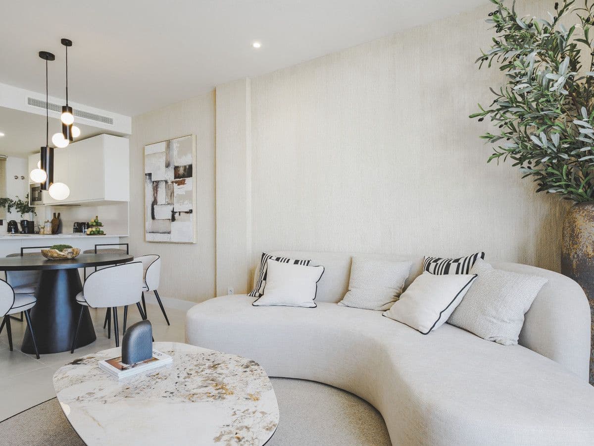 2 soveværelse Lejlighed til salg i Fuengirola med swimmingpool - € 599.000 (Ref: 9992187)