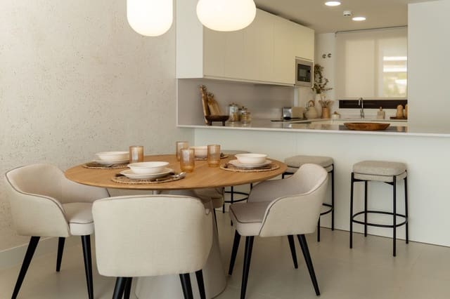 2 bedroom Apartment for sale in El Higuerón, Fuengirola with pool - € 599,000 (Ref: 9992187)