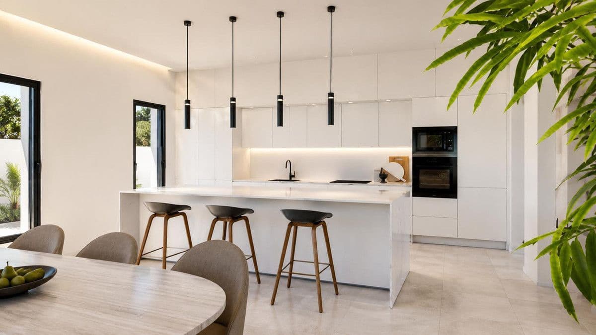 4 soveværelse Villa til salg i Casares med swimmingpool - € 1.895.000 (Ref: 9992190)