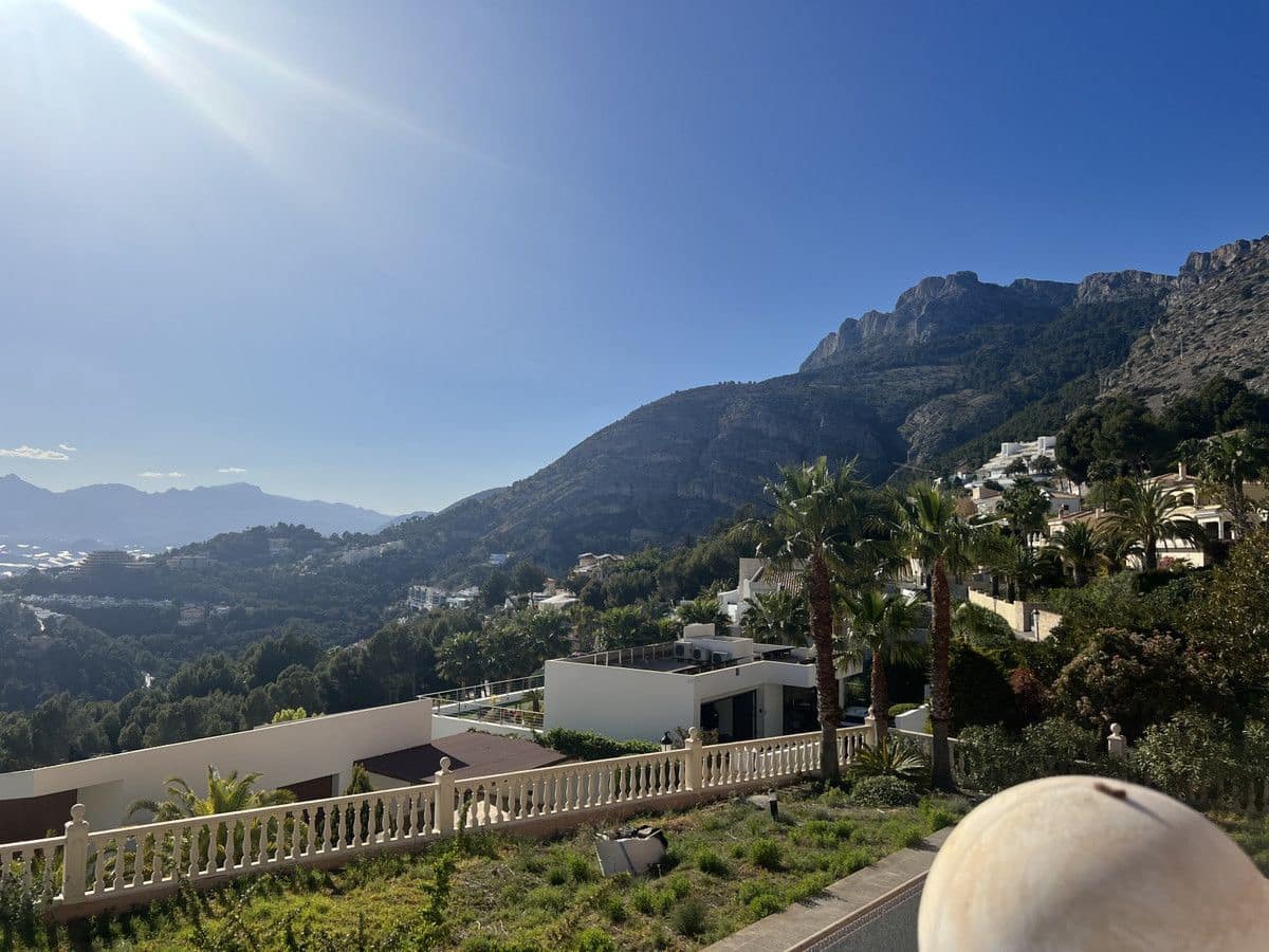 4 slaapkamer Villa te koop in Altea met zwembad - € 2.690.000 (Ref: 9992197)