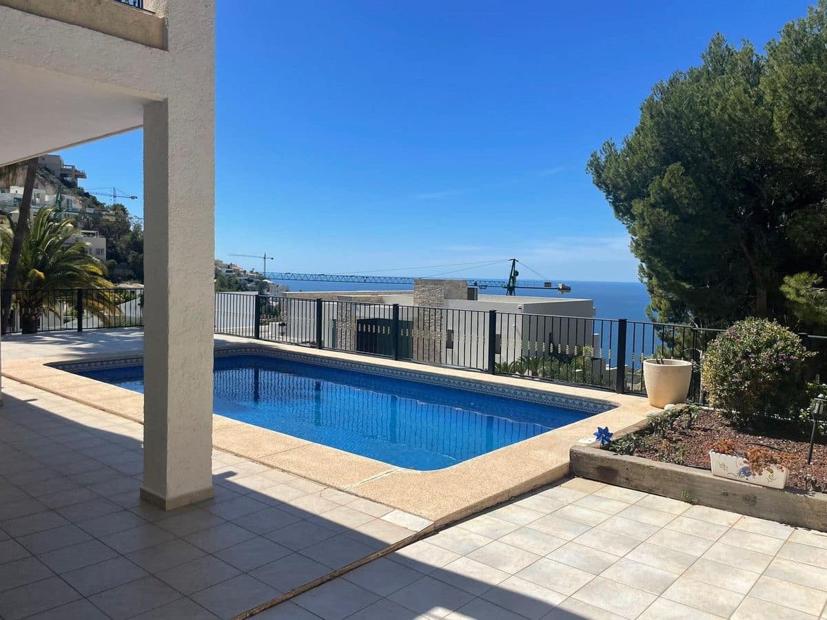 Chalet de 3 habitaciones en Altea en venta con piscina - 1.650.000 € (Ref: 9992199)