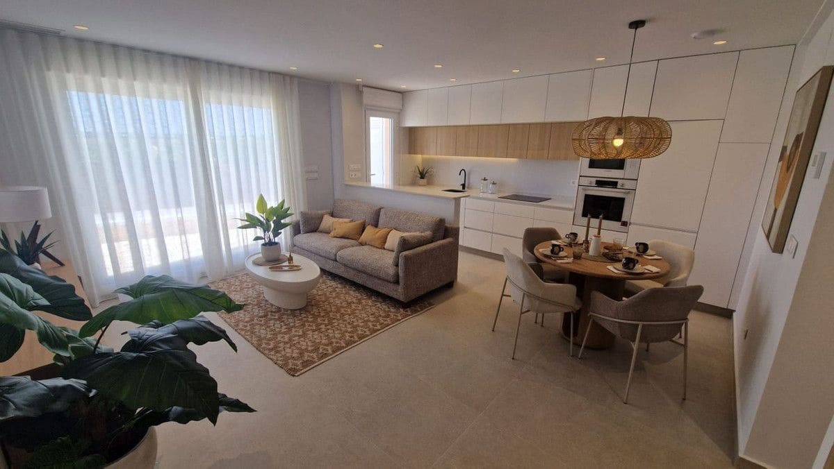 3 quarto Moradia para venda em Pilar de la Horadada com piscina - 284 900 € (Ref: 9992218)