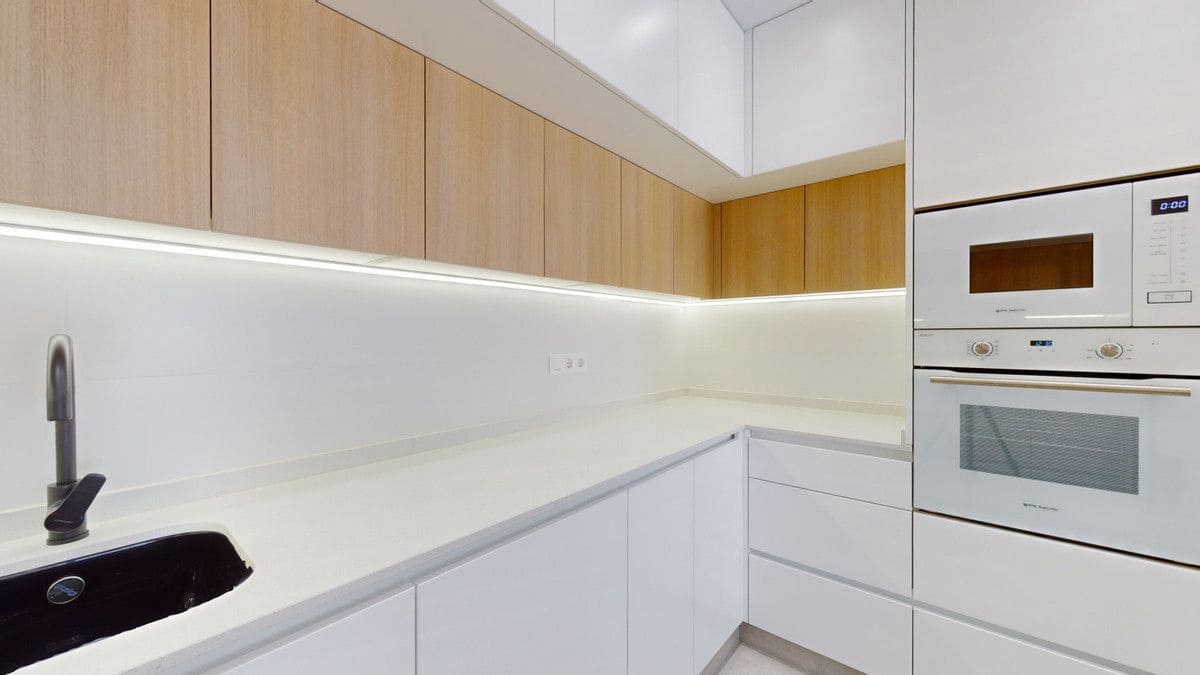3 soveværelse Lejlighed til salg i Guardamar del Segura med swimmingpool - € 344.900 (Ref: 9992219)
