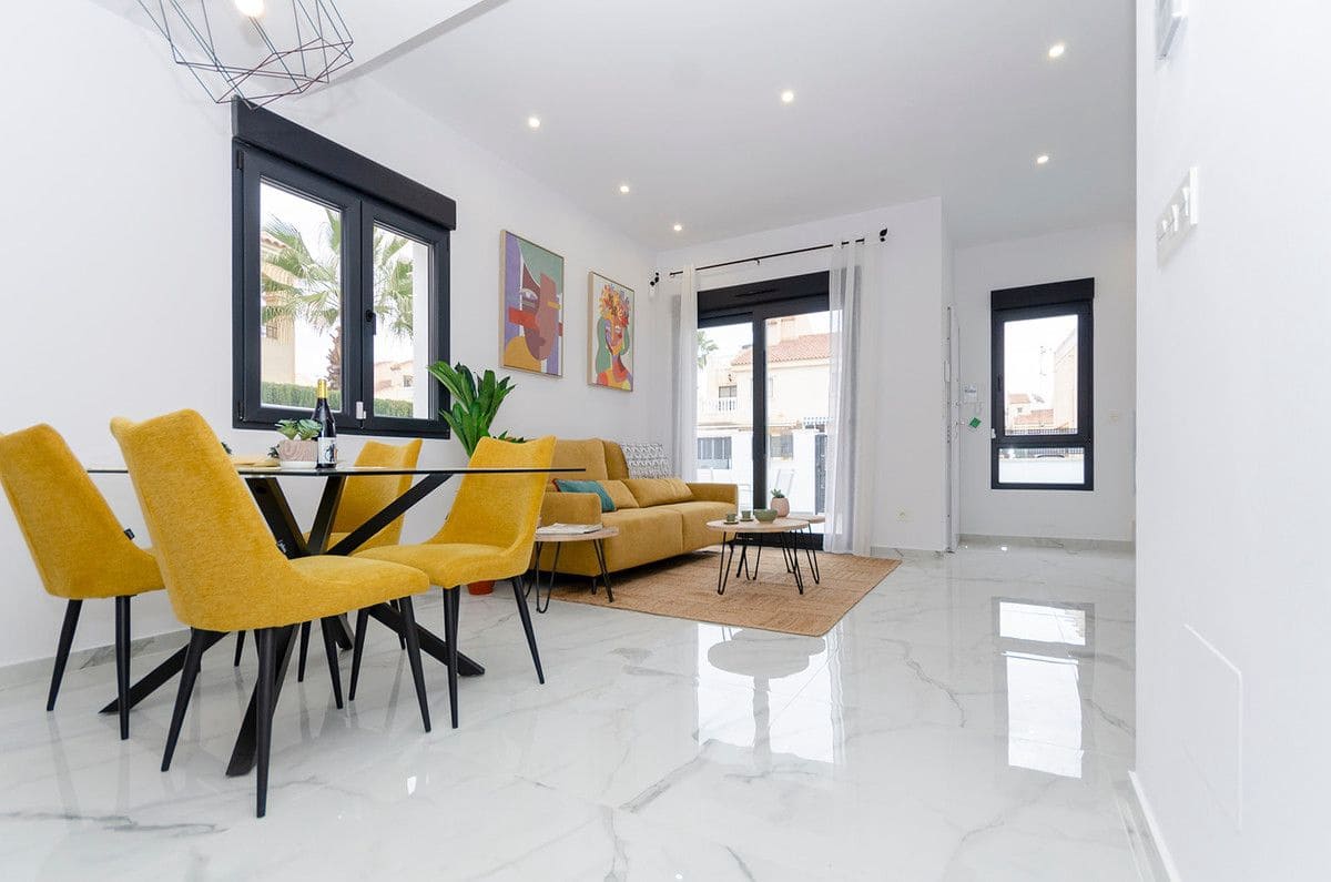 3 camera da letto Villa in vendita in Torrevieja con piscina - 424.000 € (Rif: 9992237)