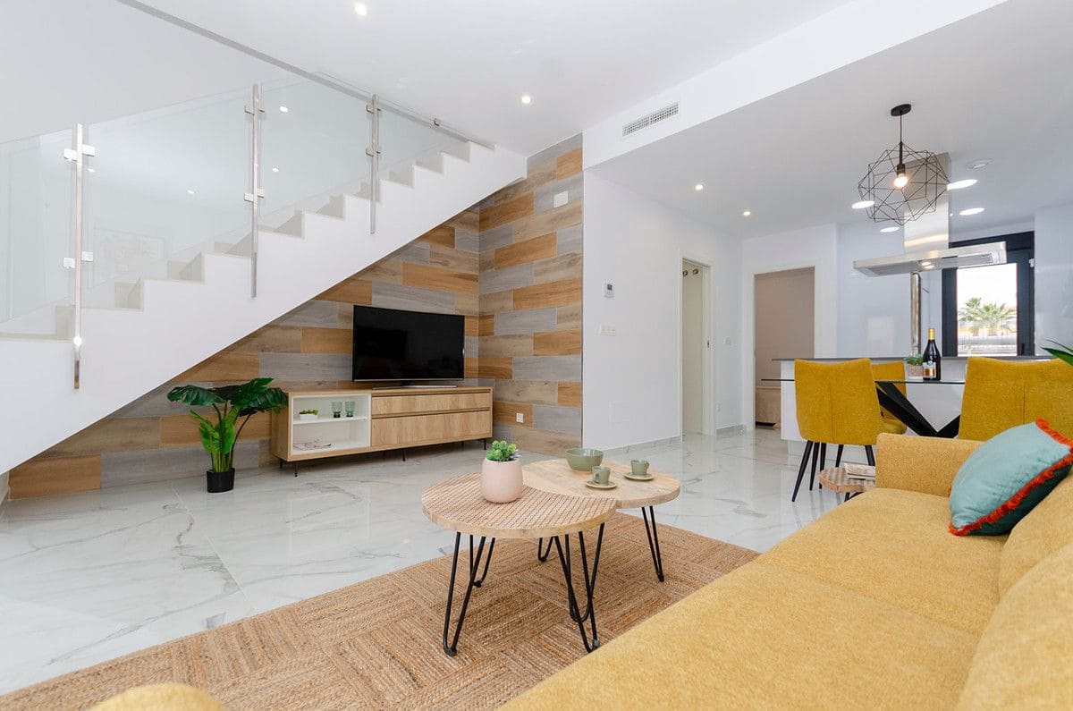 3 camera da letto Villa in vendita in Torrevieja con piscina - 424.000 € (Rif: 9992237)