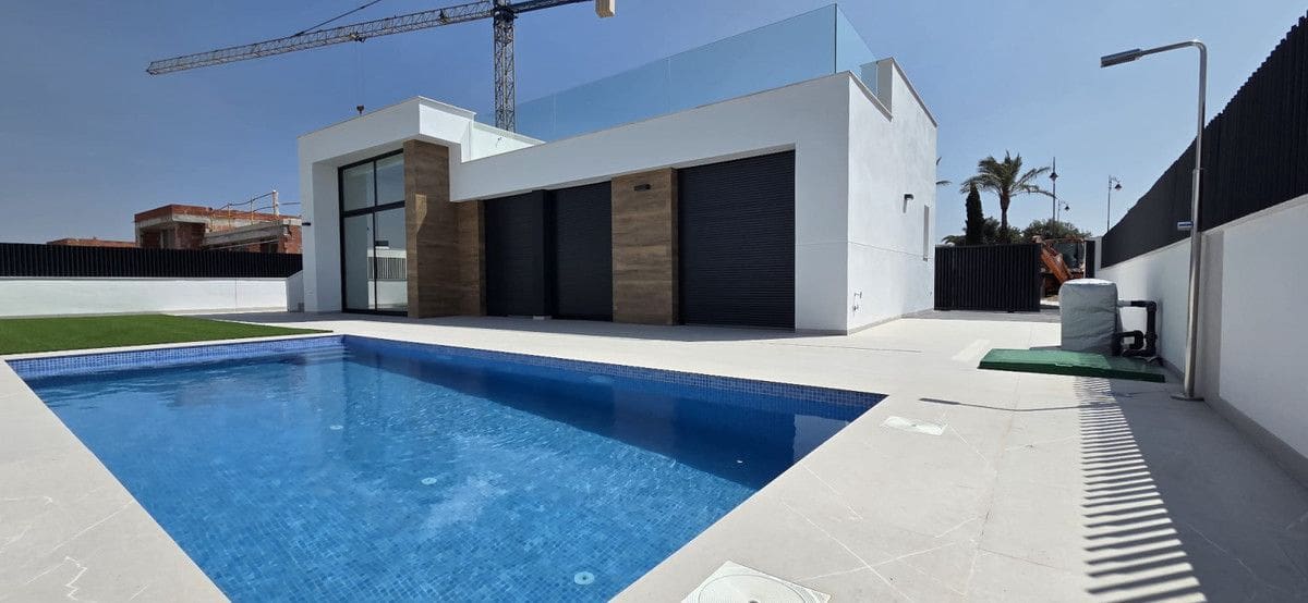 3 bedroom Villa for sale in Condado de Alhama with pool - € 345,000 (Ref: 9992238)