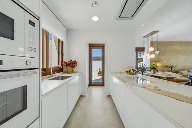 4 soverom Villa til salgs i Desamparados - Hurchillo - Torremendo, Orihuela med svømmebasseng - € 649 000 (Ref: 9992243)