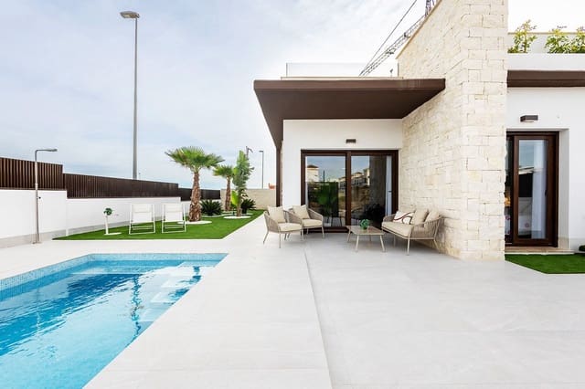 2 soverom Villa til salgs i Desamparados - Hurchillo - Torremendo, Orihuela med svømmebasseng - € 356 000 (Ref: 9992247)