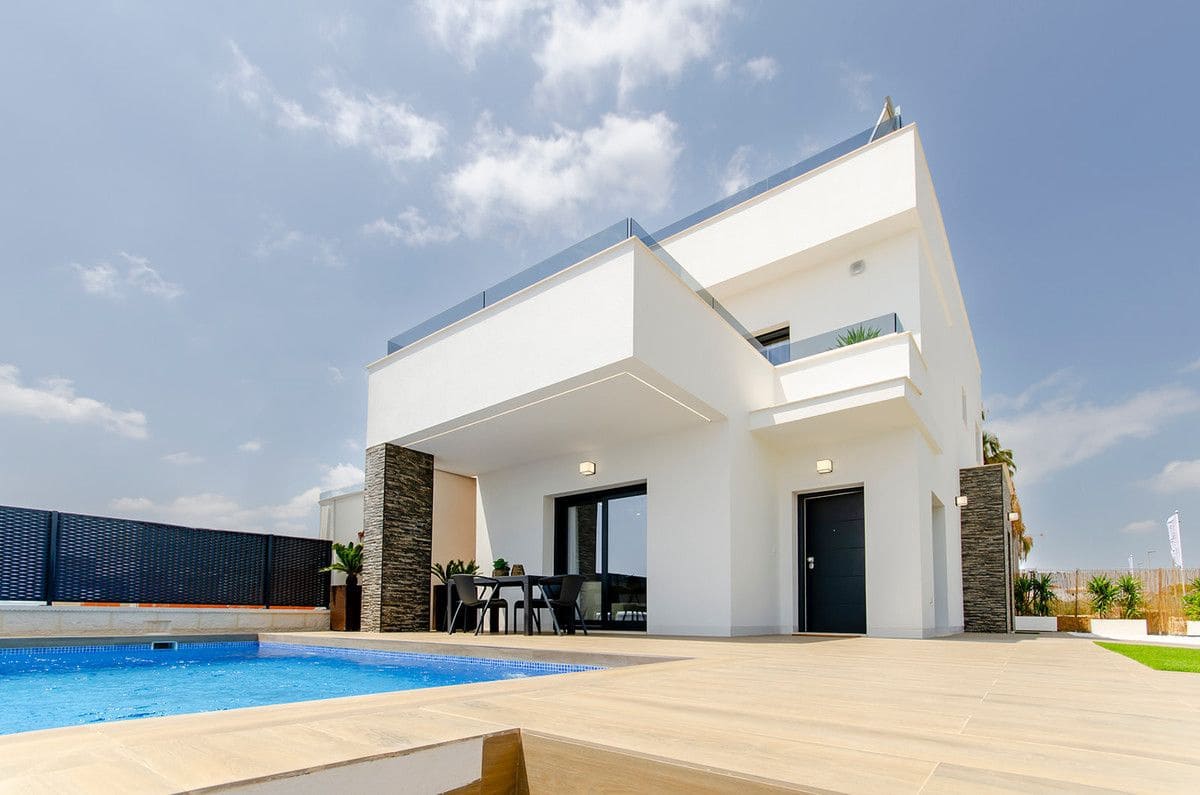 3 Zimmer Villa zu verkaufen in Orihuela mit Pool - 395.000 € (Ref: 9992248)