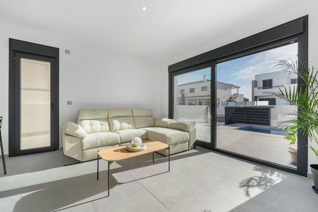 3 bedroom Villa for sale in Daya Nueva with pool - € 317,000 (Ref: 9992265)