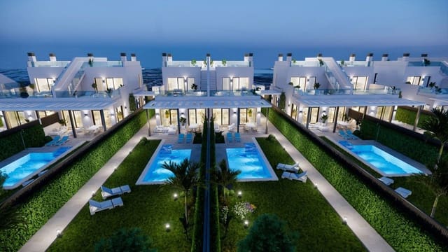 3 bedroom Villa for sale in Los Alcázares with pool - € 1,390,000 (Ref: 9992269)