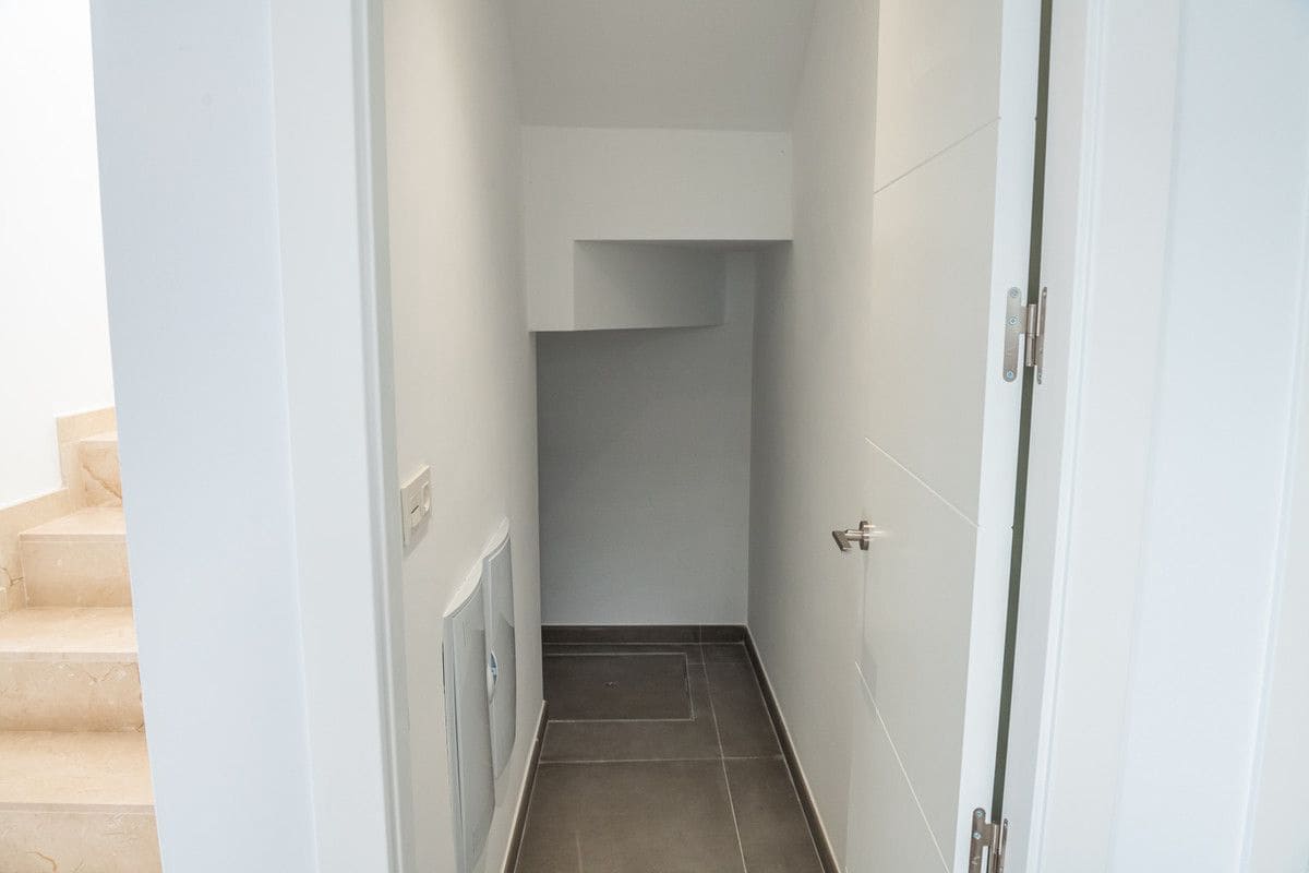 3 chambre Villa/Maison à vendre à Los Alcazares avec piscine - 445 000 € (Ref: 9992272)