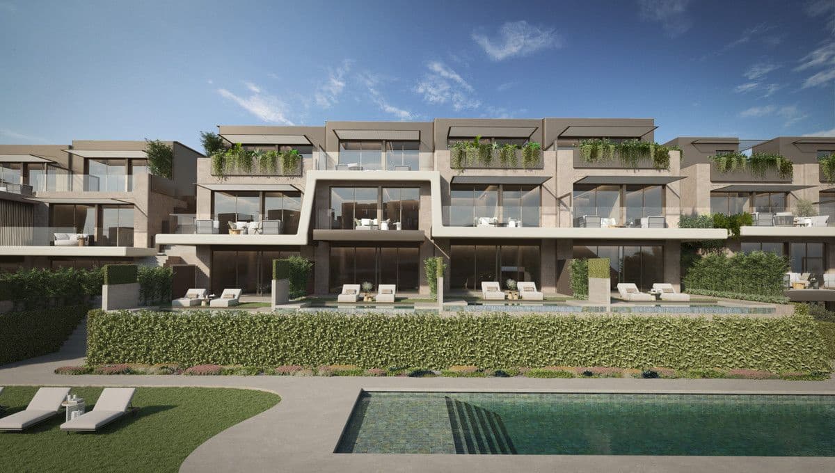 3 bedroom Villa for sale in Elviria with pool - € 1,395,275 (Ref: 9992274)