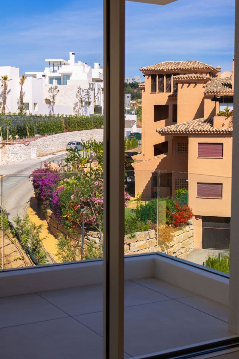 Apartamento de 4 habitaciones en Marbella en venta con piscina - 2.950.000 € (Ref: 9992291)