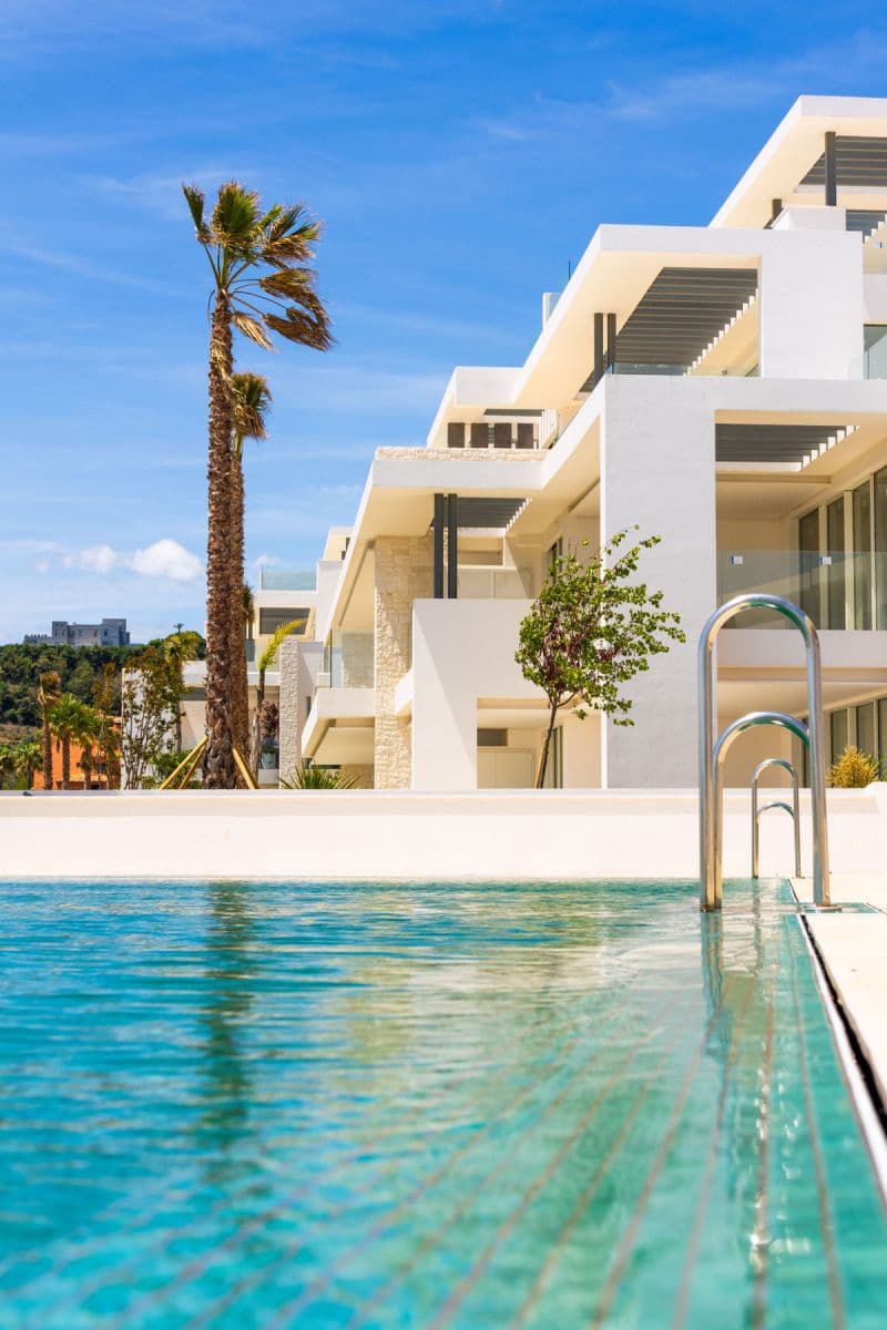 Apartamento de 4 habitaciones en Marbella en venta con piscina - 2.950.000 € (Ref: 9992291)