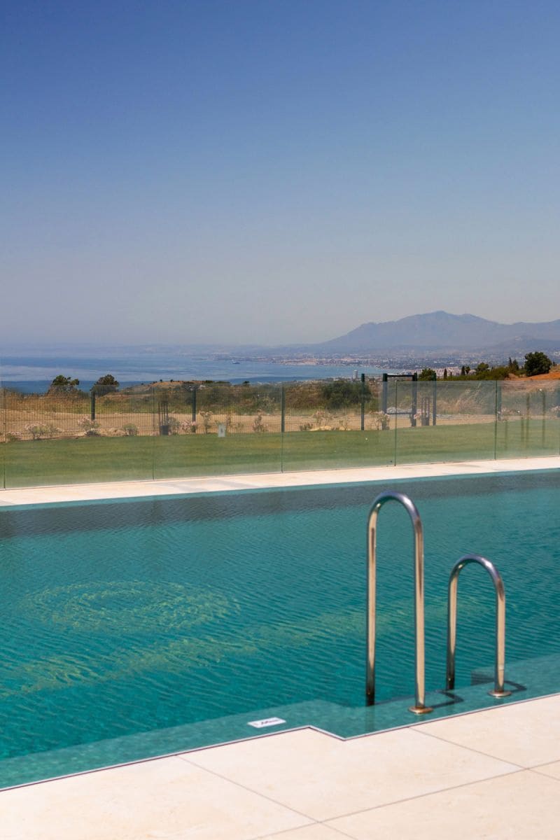 Apartamento de 4 habitaciones en Marbella en venta con piscina - 2.950.000 € (Ref: 9992291)