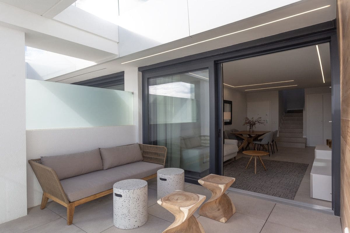 2 sovrum Lägenhet till salu i Denia med pool - 379 000 € (Ref: 9992295)