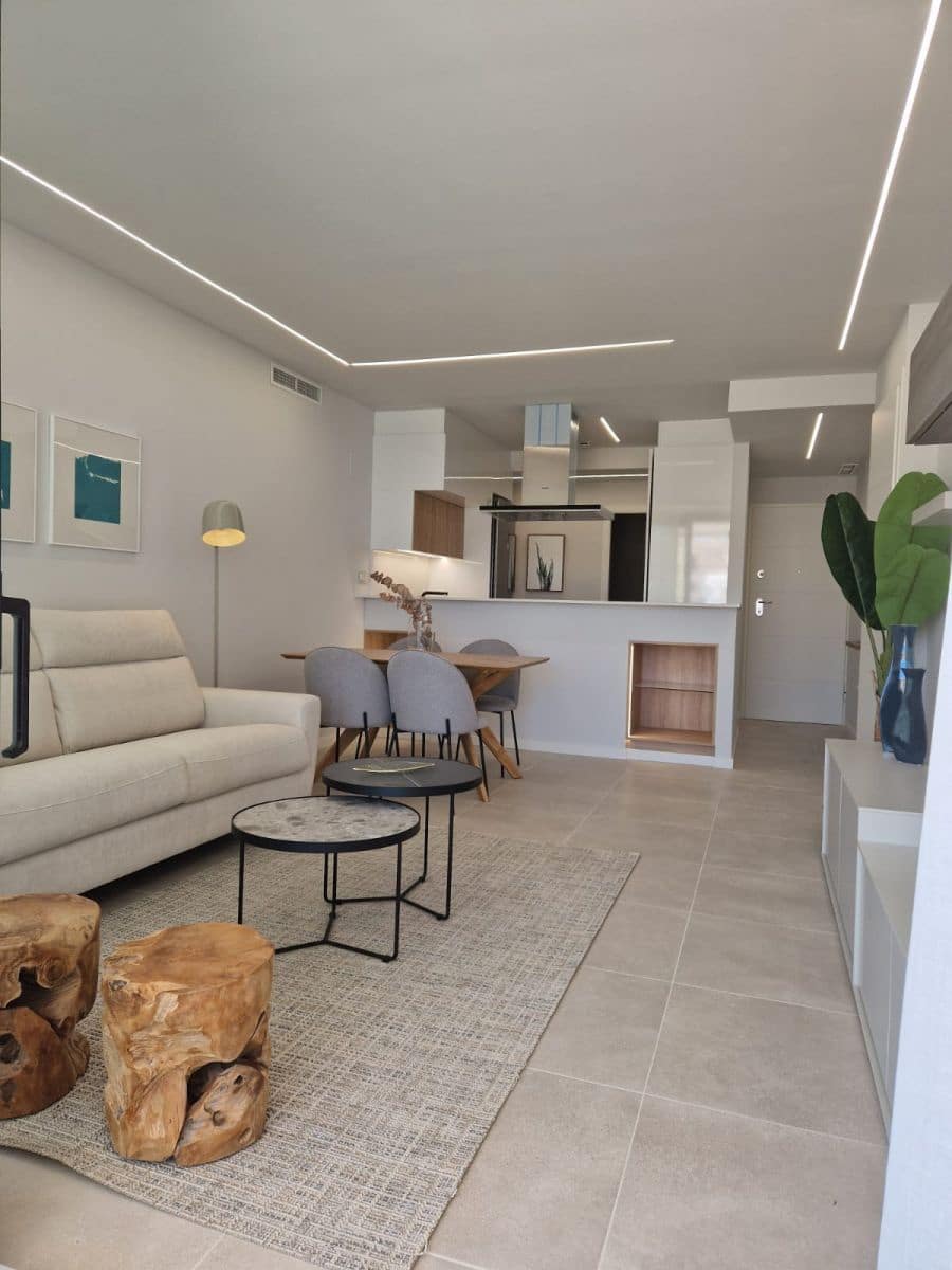 2 sovrum Lägenhet till salu i Denia med pool - 379 000 € (Ref: 9992295)