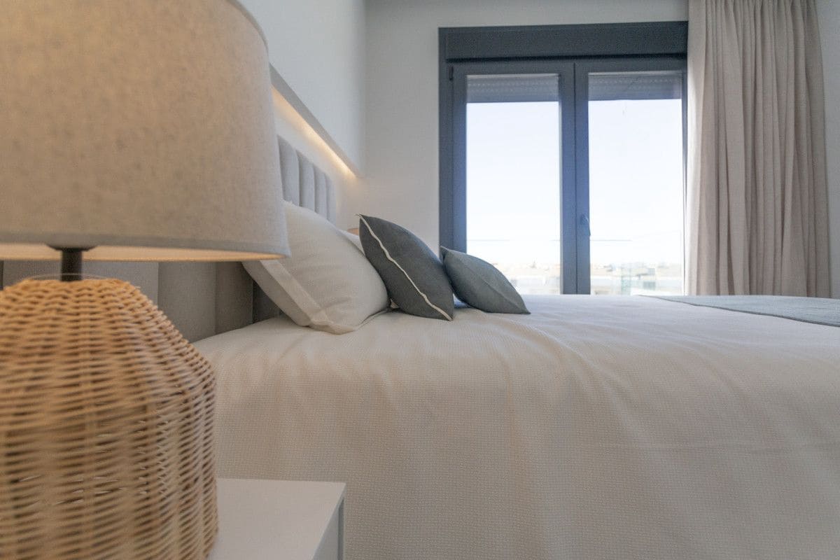 2 sovrum Lägenhet till salu i Denia med pool - 379 000 € (Ref: 9992295)