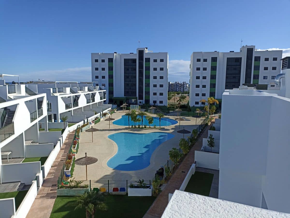 2 soverom Leilighet til salgs i Pilar de la Horadada med svømmebasseng - € 329 000 (Ref: 9992299)