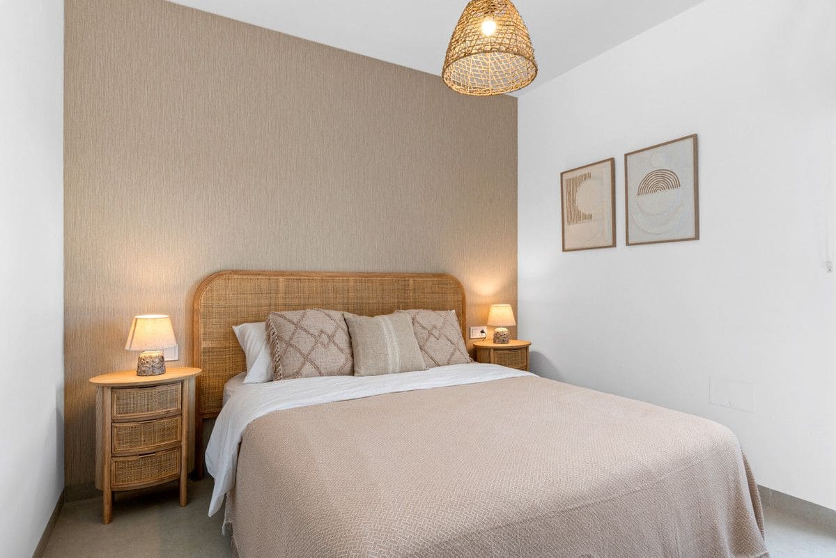 Apartamento de 2 habitaciones en Islas Menores en venta con piscina - 358.000 € (Ref: 9992317)