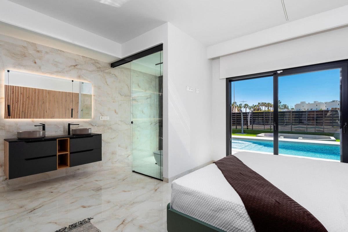3 slaapkamer Villa te koop in Algorfa met zwembad - € 670.000 (Ref: 9992322)