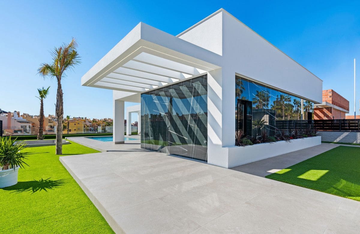 3 slaapkamer Villa te koop in Algorfa met zwembad - € 670.000 (Ref: 9992322)