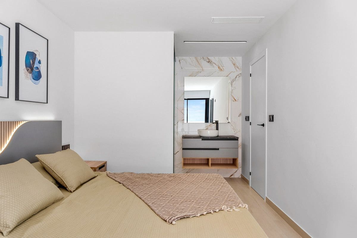 2 makuuhuone Huoneisto myytävänä paikassa Guardamar del Segura mukana uima-altaan - 224 000 € (Ref: 9992324)