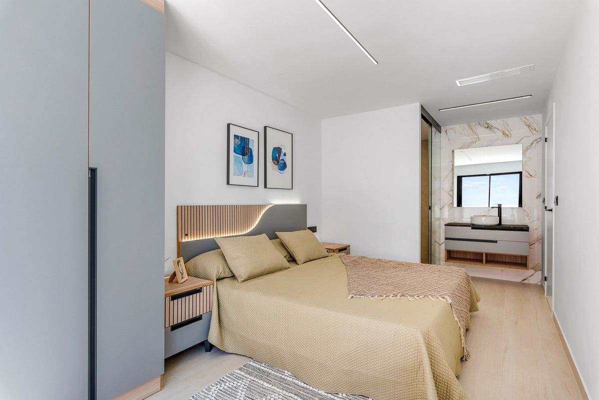 2 soverom Leilighet til salgs i Guardamar del Segura med svømmebasseng - € 222 000 (Ref: 9992325)
