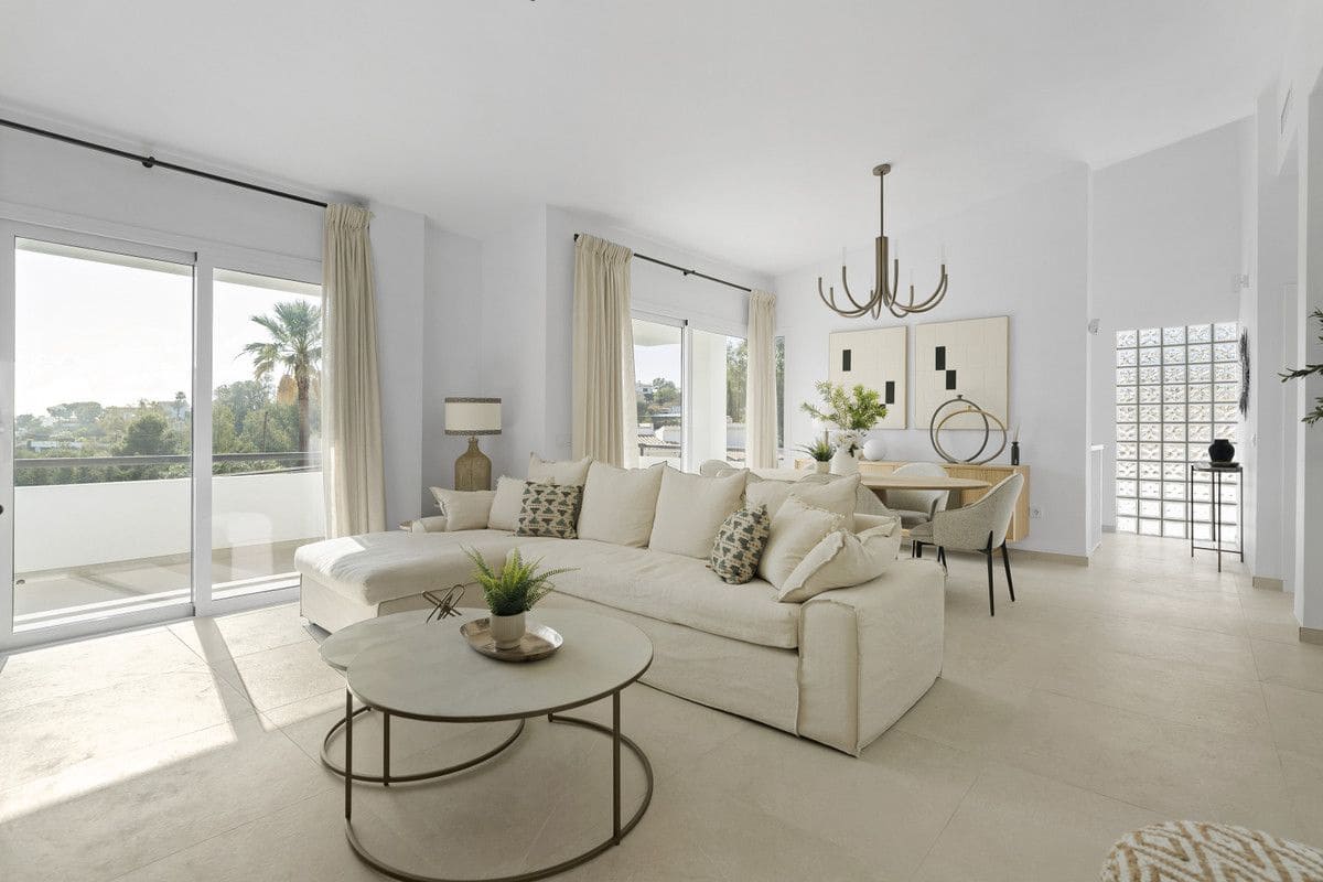4 quarto Moradia para venda em Mijas com piscina - 750 000 € (Ref: 9992330)