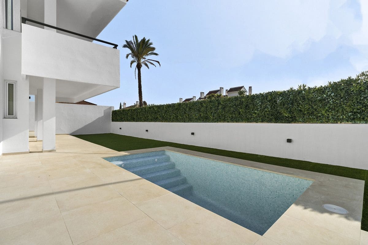 5 sovrum Villa till salu i Mijas med pool - 850 000 € (Ref: 9992331)