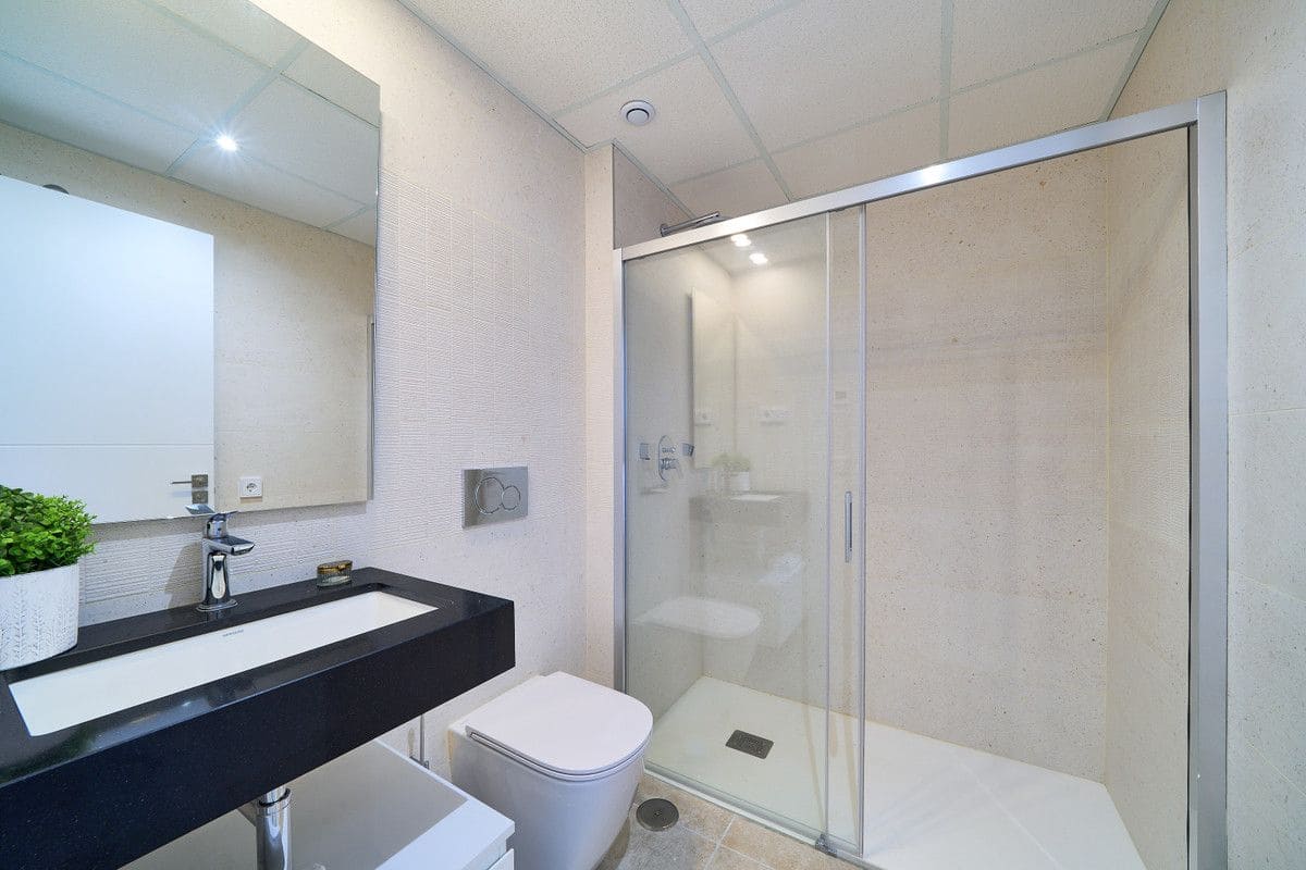 3 bedroom Apartment for sale in Estepona with pool - € 767,000 (Ref: 9992336)
