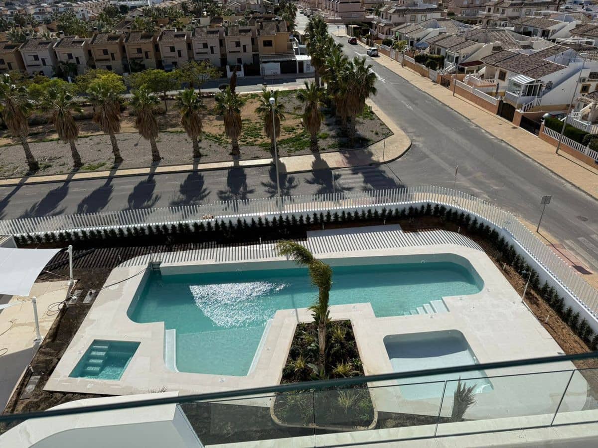 2 soverom Leilighet til salgs i Orihuela Costa med svømmebasseng - € 369 000 (Ref: 9992337)