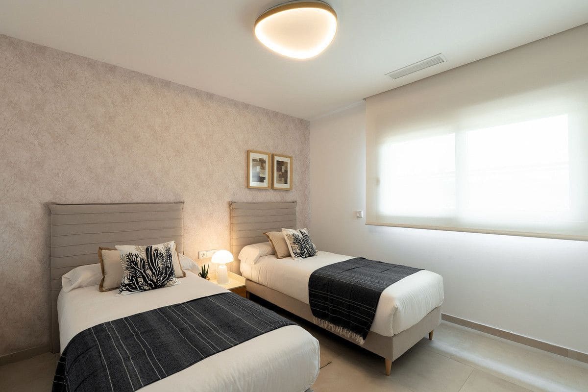 Apartamento de 1 habitación en New Golden Mile en venta con piscina - 464.000 € (Ref: 9992342)