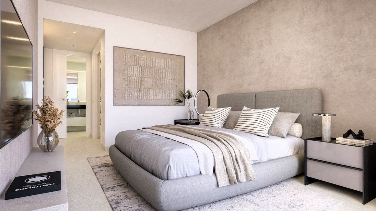 3 soveværelse Villa til salg i New Golden Mile med swimmingpool - € 1.468.000 (Ref: 9992344)