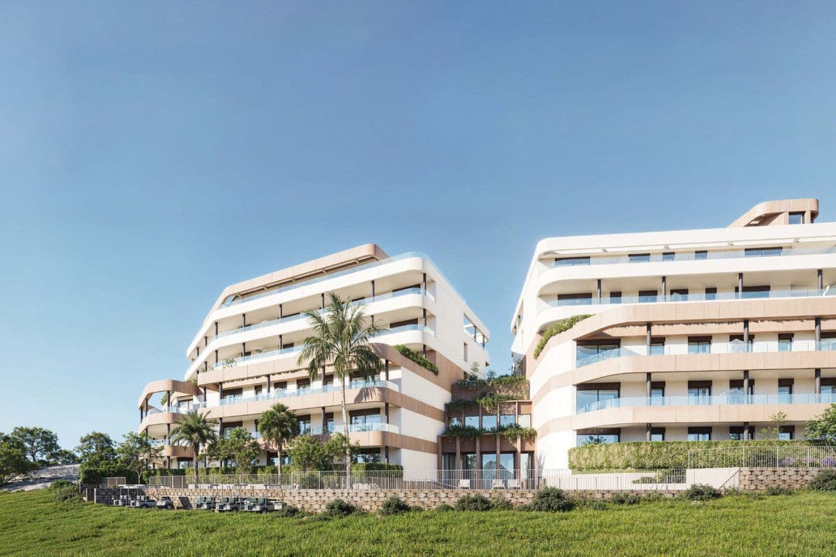 3 soveværelse Lejlighed til salg i Estepona med swimmingpool - € 470.000 (Ref: 9992369)