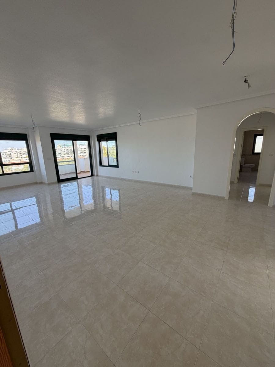 2 soveværelse Lejlighed til salg i Orihuela Costa med swimmingpool - € 298.900 (Ref: 9992393)
