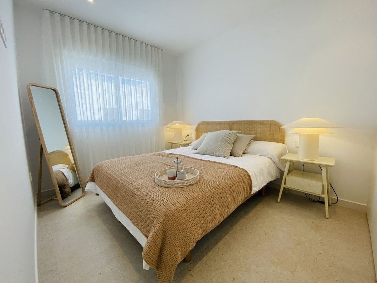 2 bedroom Apartment for sale in Pilar de la Horadada with pool - € 304,900 (Ref: 9992401)