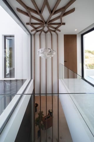 6 soveværelse Villa til salg i El Paraiso, Estepona med swimmingpool - € 6.800.000 (Ref: 9992420)