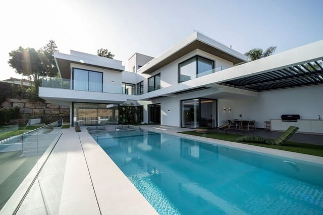 6 soveværelse Villa til salg i El Paraiso, Estepona med swimmingpool - € 6.800.000 (Ref: 9992420)