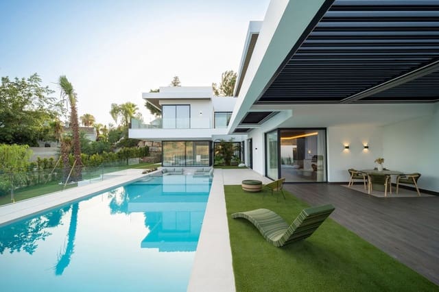 6 soveværelse Villa til salg i El Paraiso, Estepona med swimmingpool - € 6.800.000 (Ref: 9992420)