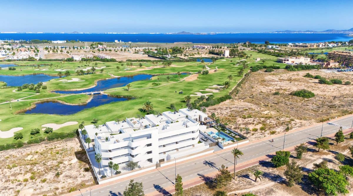 Apartamento de 2 habitaciones en Los Alcázares en venta con piscina - 265.000 € (Ref: 9992441)
