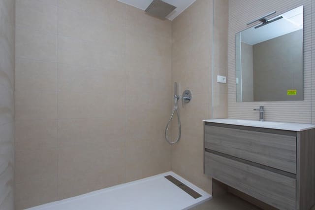 3 chambre Villa/Maison à vendre à Monforte del Cid avec piscine - 365 000 € (Ref: 9992462)