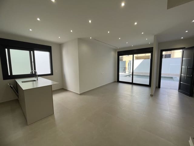 3 soveværelse Villa til salg i Almoradí med swimmingpool - € 359.900 (Ref: 9992483)