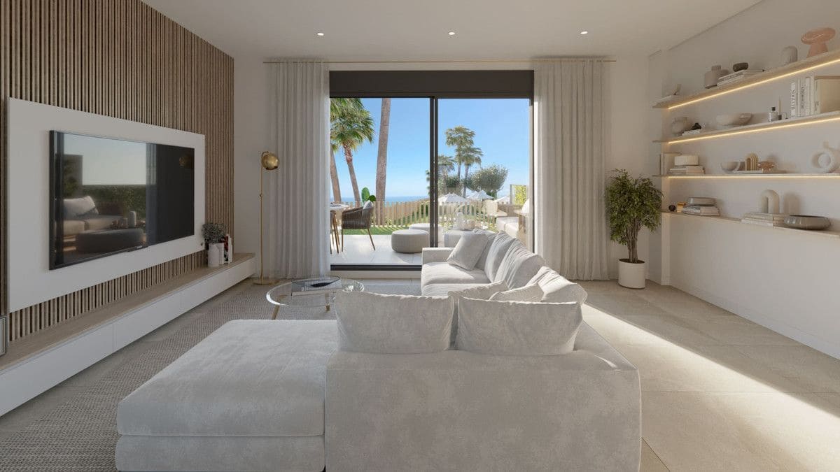 3 bedroom Villa for sale in San Roque with pool - € 410,000 (Ref: 9992491)