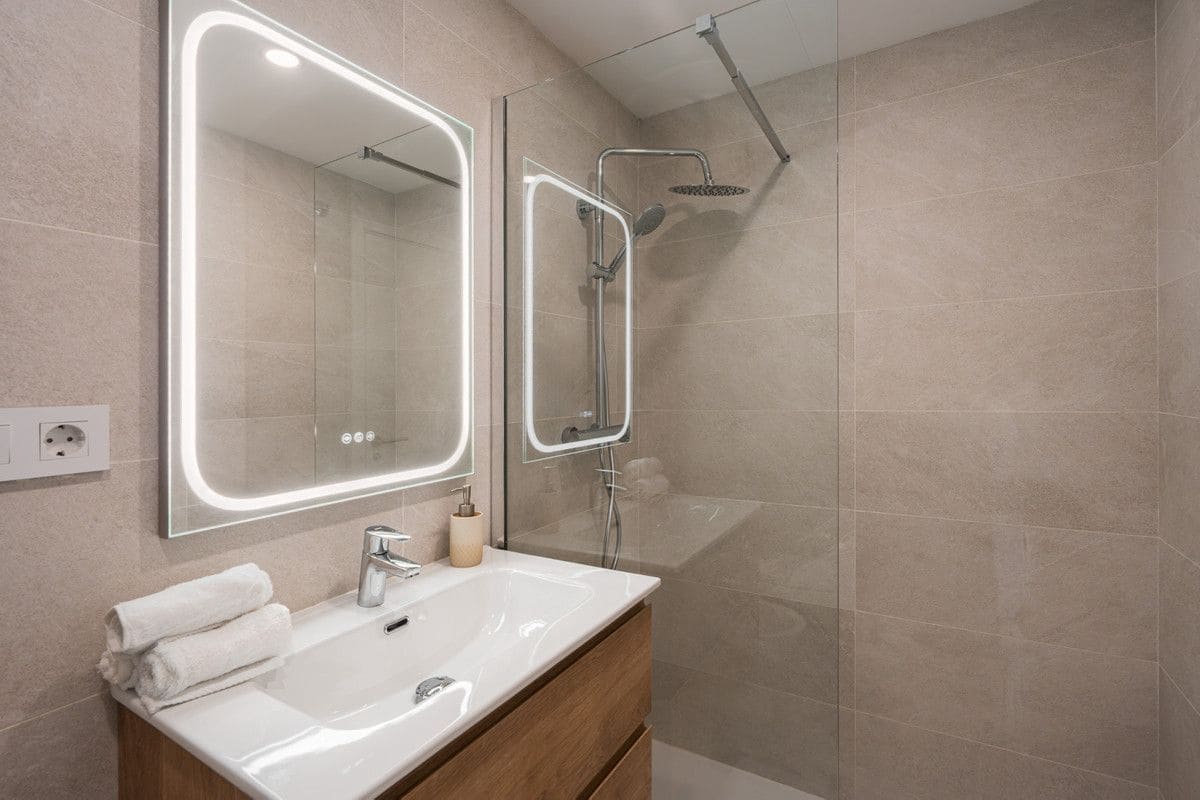 2 bedroom Apartment for sale in Mijas with pool - € 890,000 (Ref: 9992545)