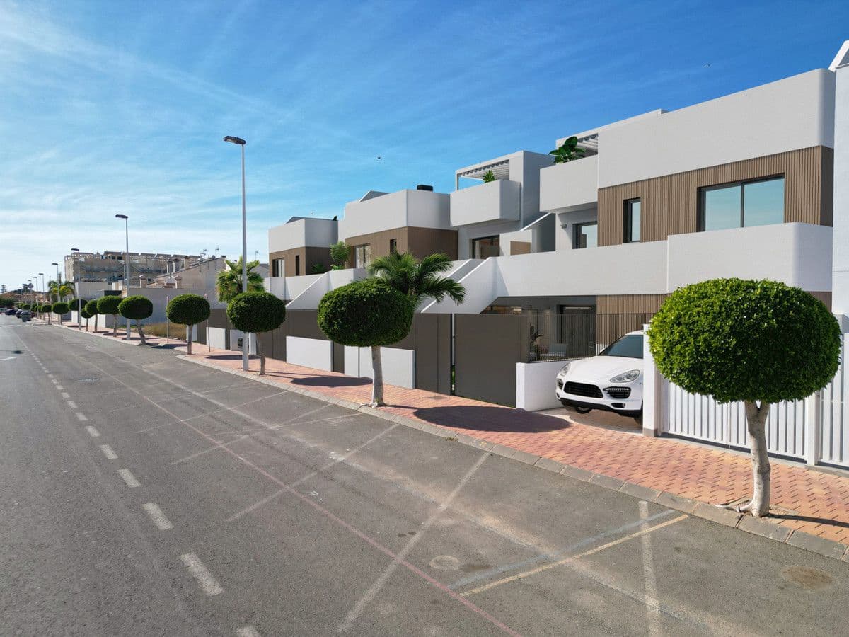 2 camera da letto Villa in vendita in San Pedro del Pinatar con piscina - 324.900 € (Rif: 9992583)