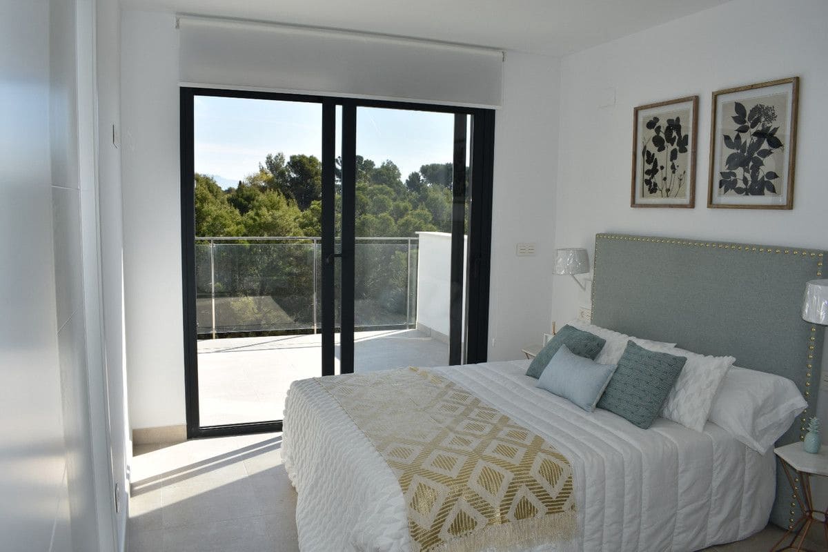 3 soveværelse Villa til salg i La Nucia med swimmingpool - € 600.000 (Ref: 9992596)